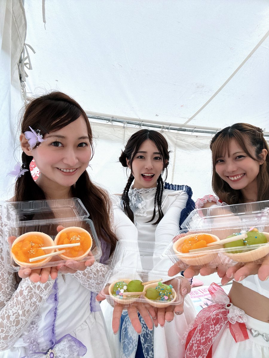 _997pupu_'s tweet photo. #餃子からあげ祭り たくさんLIVEを盛り上げてくれ本当にありがとうございます🥹✨
#茜紬うた ちゃんと一緒にコラボできてはっぴーでした🌸懐かしかったかな?楽しすぎた💦
第二陣!全店舗いただきました🙏🥟🍜🍗
心もお腹も満たされました^_^
来週もAmphoriaお邪魔します🏃♂️➡️💜
#Amphoria https://t.co/VMZG0pPoTY