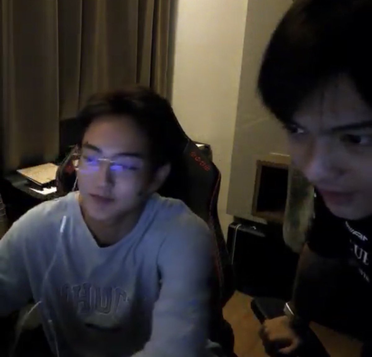 dearmysunshineq's tweet photo. พี่ฮ้าท พุพุ เป้นเซฟโซนของน้องเป้อ��ริงๆ อยากไปเล่นบ้าน อยากไปนอน ก้ไปได้เลย🥹🫂🫂🫂🫂🫂 https://t.co/2U75uto1T2