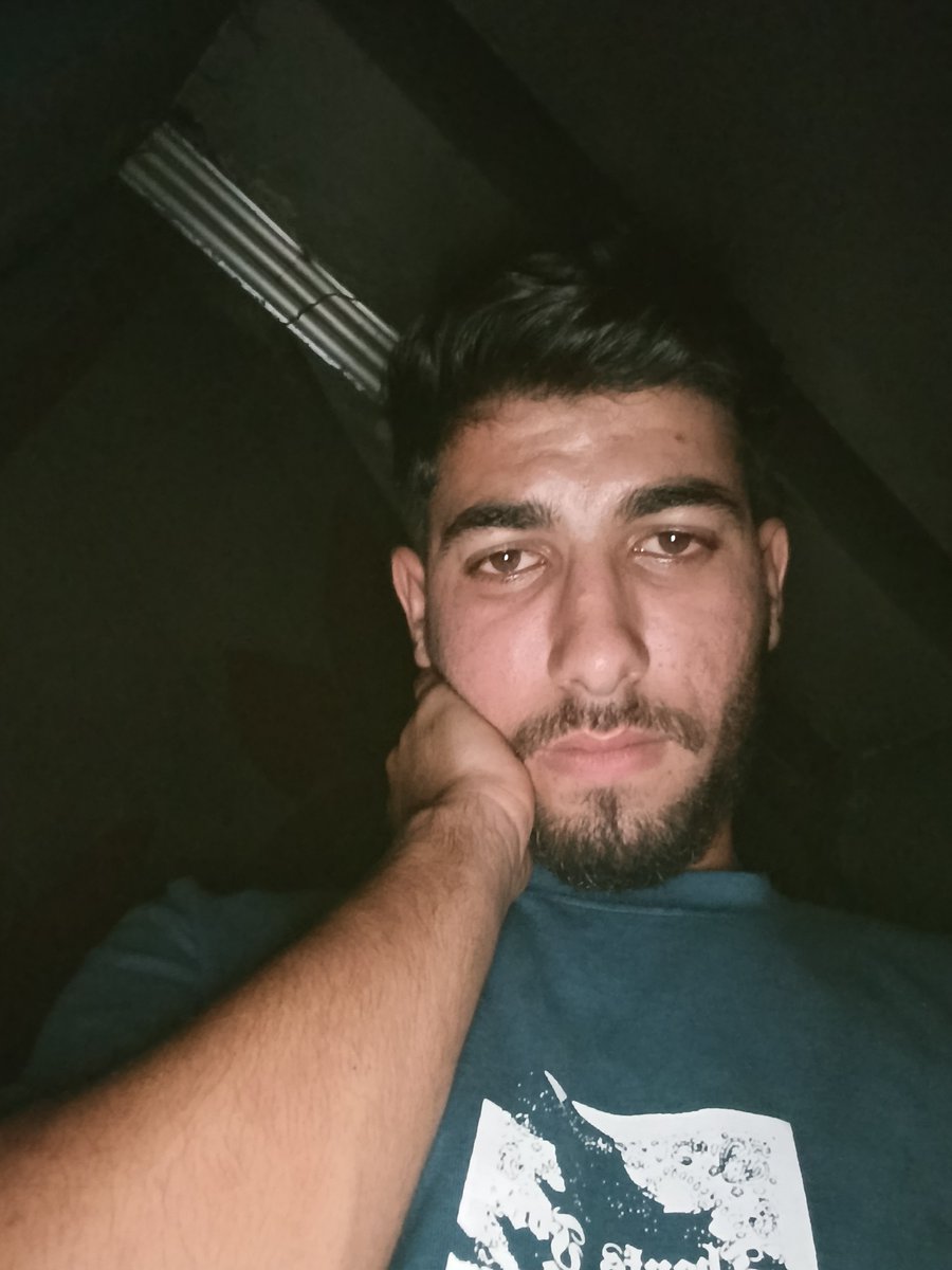 almasrisulafa's tweet photo. Yesterday, I asked for your help to raise $400 to pay my university tuition fees. Today, thanks to one kind person, $100 has been donated. ❤️

Only $300 remains between me and continuing my dental studies.

I'm truly grateful to everyone who has supported me, shared my story, or even offered a kind word. Please, don't leave me alone in this difficult moment. Every donation, no matter how small, brings me closer to my dream of becoming a dentist.

Please help me raise the remaining $300. 🙏💔
https://t.co/z4fxP9lrms