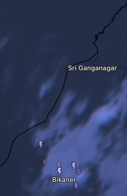 WXNorthwest's tweet photo. And the western disturbance has officially begun impacting #NWIndia, with N #Rajasthan being the first area to be impacted with the thunderstorms associated with the system. https://t.co/wAjoRVnxVR
