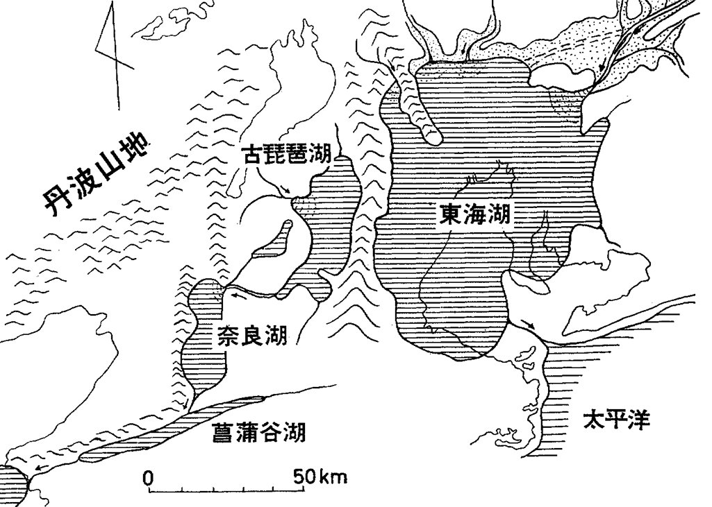 JAEEGAKKAI's tweet photo. 140字解説・地震工学704　東海湖
700万年前から100万年前ごろまで存在した直径100km近い巨大な湖。岐阜・愛知・三重一帯に分布。この時代、濃尾平野となる広大な砂が堆積していき、火山の風化土の多い瀬戸、多治見など東部では陶土が蓄積しました
https://t.co/VVJBwGRI9R https://t.co/tbGLm8KbGT