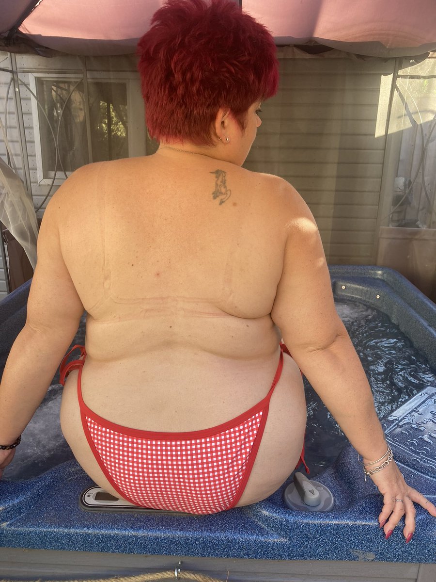Mistress_Chlo's tweet photo. How’s the view? https://t.co/FK0n6Jbrfo