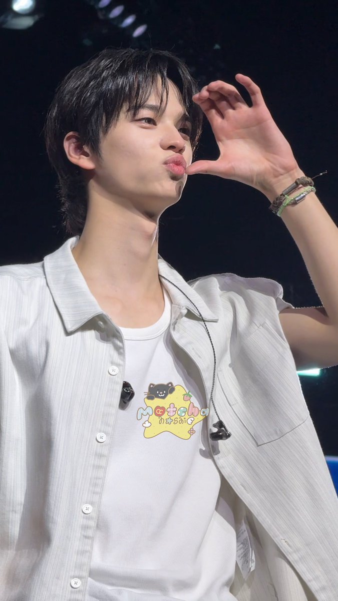 matchahoshi's tweet photo. ฮีหล่อมากจริง ๆ

#247FORYOU_IN_BANGKOK 
#SHINYU #신유 #TWS #투어스 https://t.co/OqdoGLVSCw
