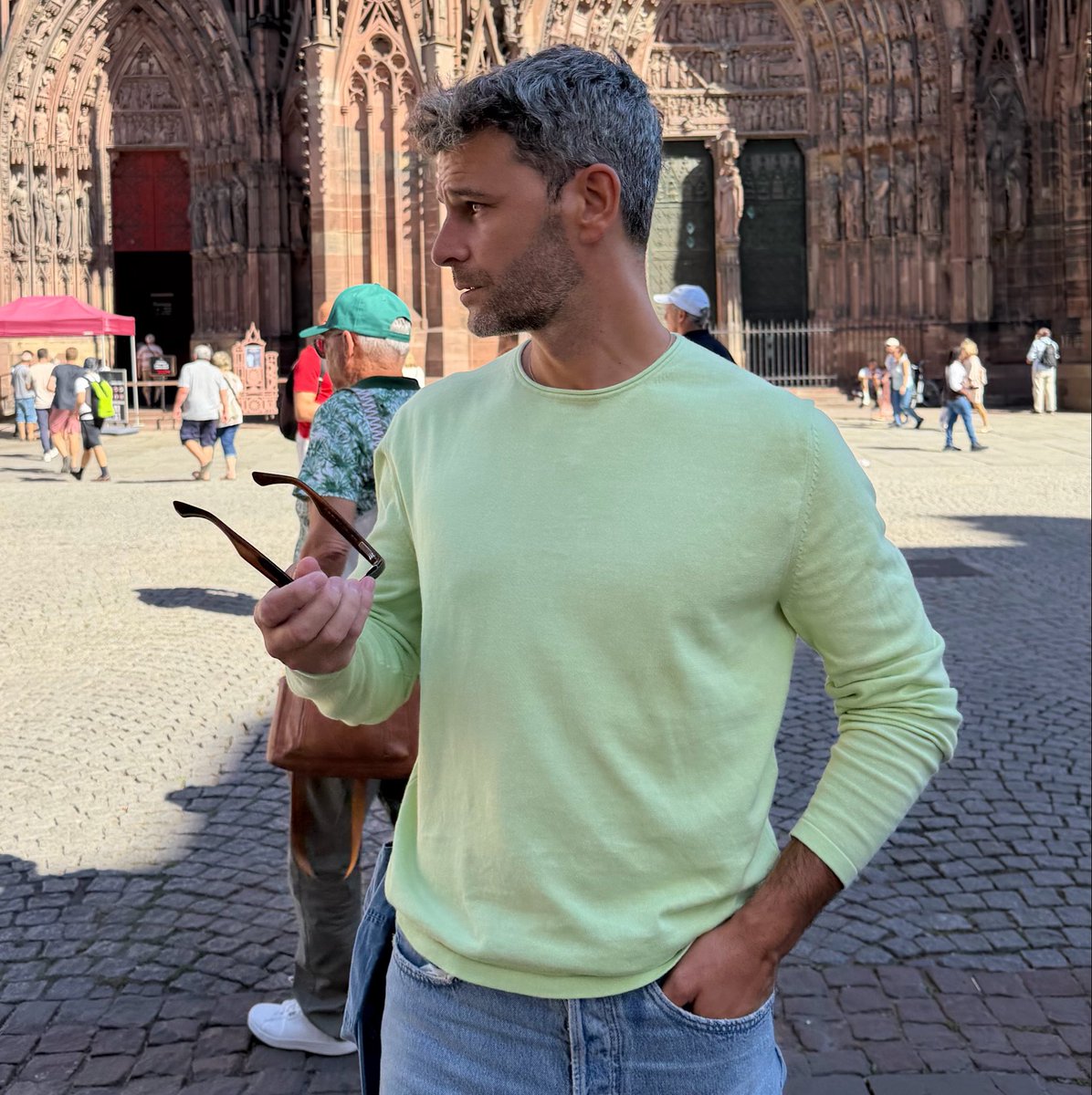 coryleguen's tweet photo. Strasbourg on and off 🍂🇪🇺
#LGBTQIALeaveAreFalling https://t.co/c8ZKHLuSzi