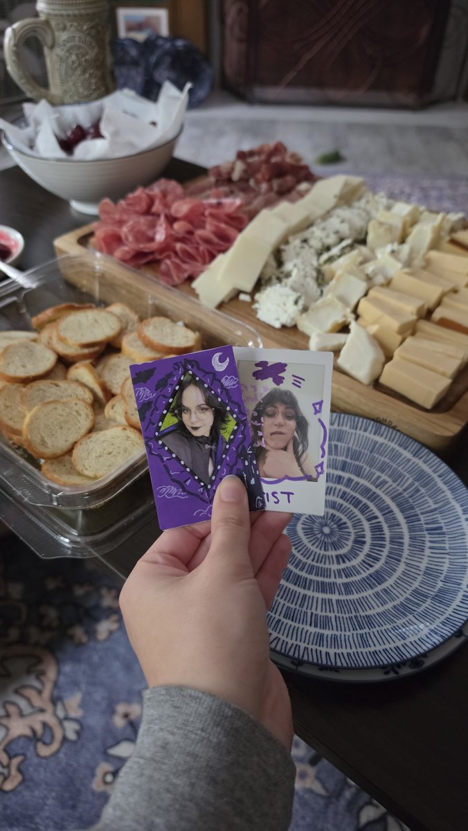 Idol_Crow's tweet photo. Happy Brithday to my favorite Purple Idol @lostdest_aden
#chekimeshi while watching tombquest by StarKid which feels fitting!
#lostoshikatsu https://t.co/34Xu8k5iC0