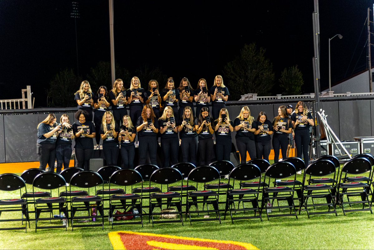 ULM_Softball's tweet photo. Putting a ring on a championship season. 🎇

#TakeFlight https://t.co/22c6WOUz4Y