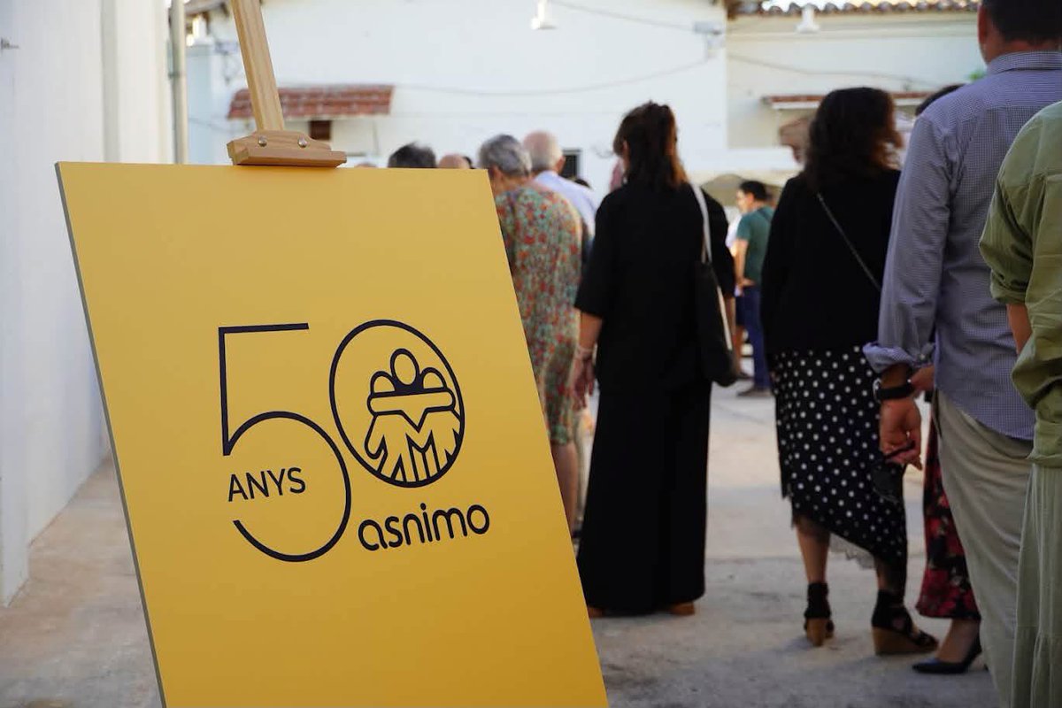 Asnimocom's tweet photo. 50 años haciendo camino juntos🩵 https://t.co/8suj4W8gH0