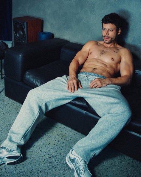 Stretch4Rich's tweet photo. Seductive Sunday for science……, 
Likes for your results. 
Good luck.. https://t.co/Fi6rI8MEpG