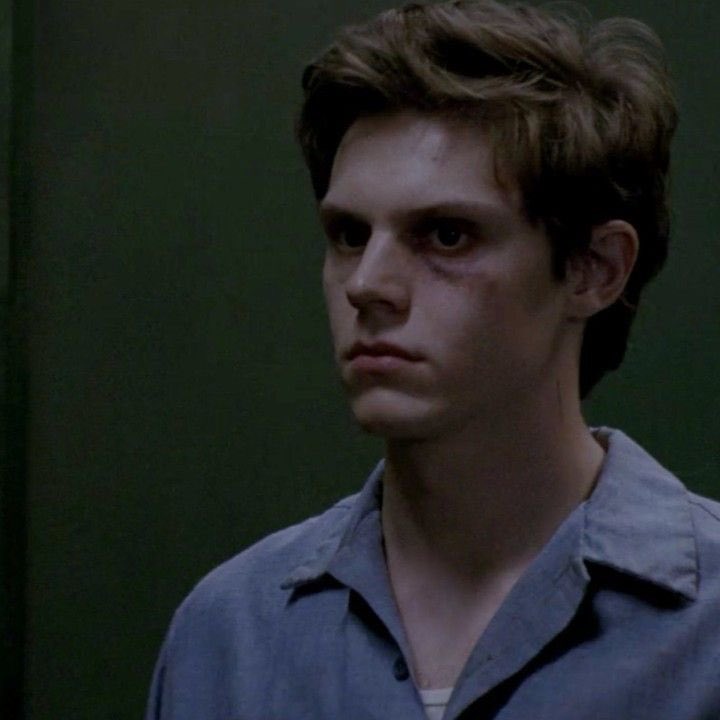 steview0nders_'s tweet photo. Hottest Evan Peters has ever looked. Go argue with a wall https://t.co/dffWiTZEzB