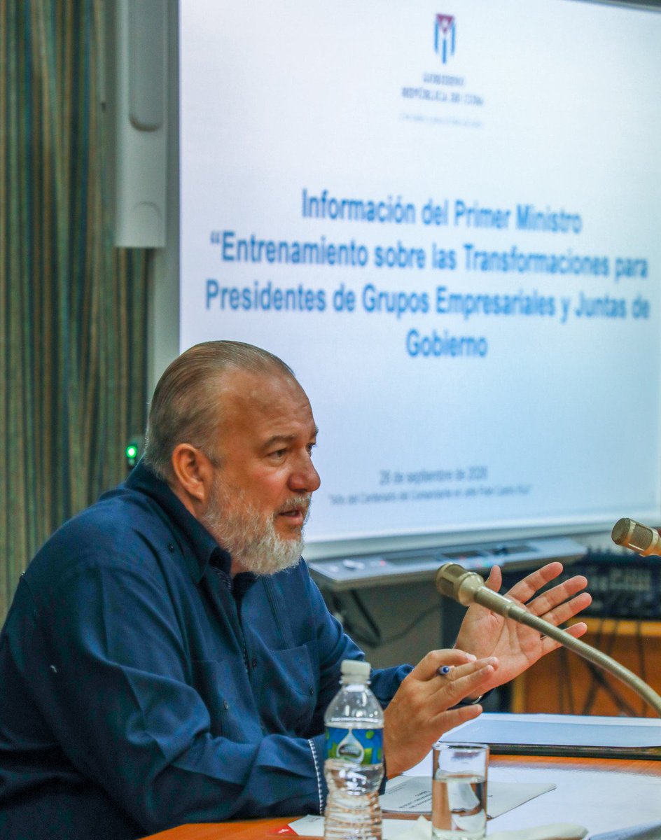 MMarreroCruz's tweet photo. Intercambiamos con los Presidentes de OSDE y Juntas de Gobierno sobre las oportunidades que ofrecen las transformaciones económicas y sociales a los empresarios para desatar las fuerzas productivas y generar riquezas que permitan mejorar la calidad de vida de nuestro pueblo. https://t.co/gBXsn0PHEV