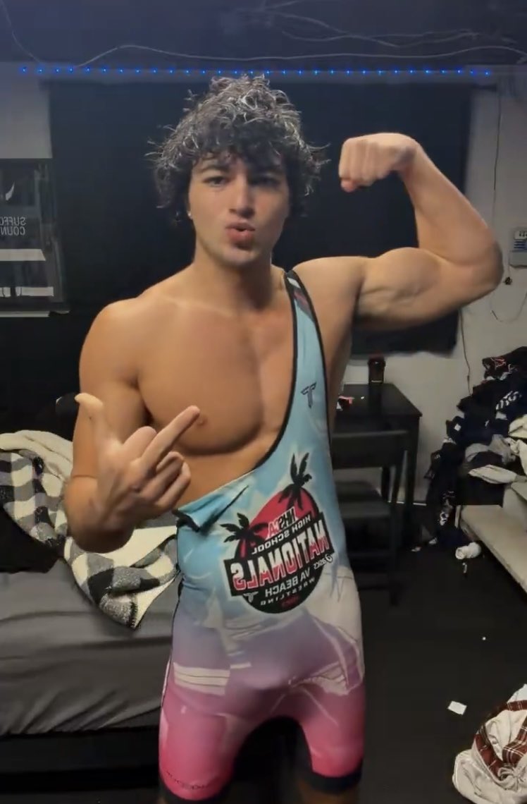 CollegeGoonBrah's tweet photo. Sunday Funday
Let’s get stupid on donger boysss

#goonfuel https://t.co/m55LwG84f8