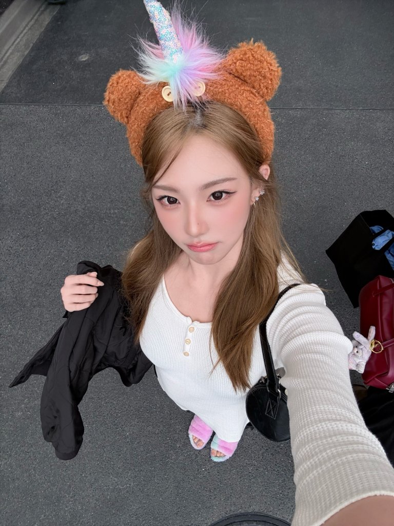 gapyeonghaus's tweet photo. [260927] 
#tripleS Xinyu COSMO Talk update 🦊 

#Xinyu #신위 #シンウィー https://t.co/8kjNkaaXAa