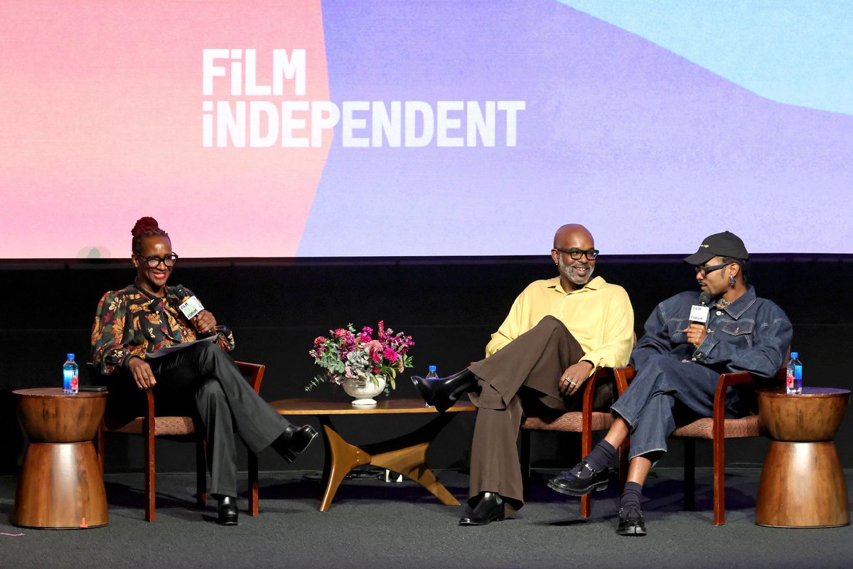 filmindependent's tweet photo. A full-circle #FiForum26 moment. ✨ #FiFellows Elegance Bratton and Chester Algernal Gordon joined us for an unforgettable Keynote conversation with Effie T. Brown, also a #FiFellow and our 2016 Forum Keynote speaker.

Learn more about our programs here: https://t.co/KlrwTGFGJx 

📸: Kevin Winter/Getty Images