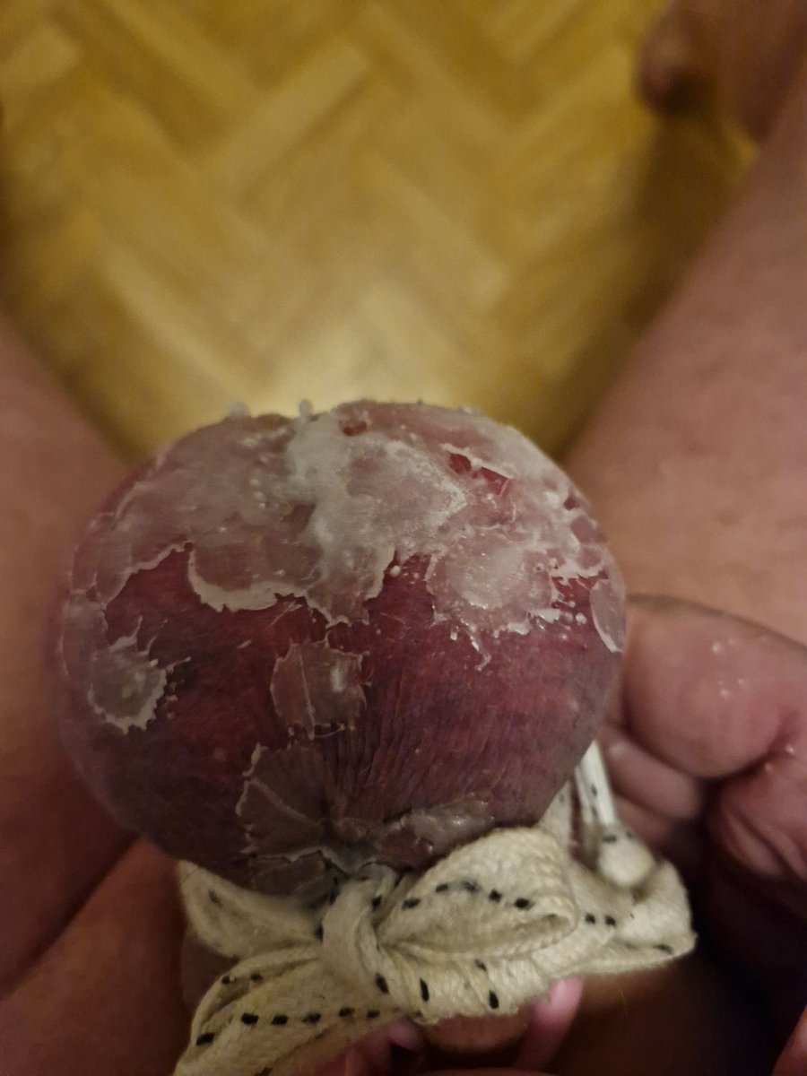 DesignGeek3000's tweet photo. My girl @NicoleSiss8307 with her pathetic microdick and balls 😈🤣 #chastity #sissy #sph #tinydick #tinycock #cbt https://t.co/bZcKJbv1Jk