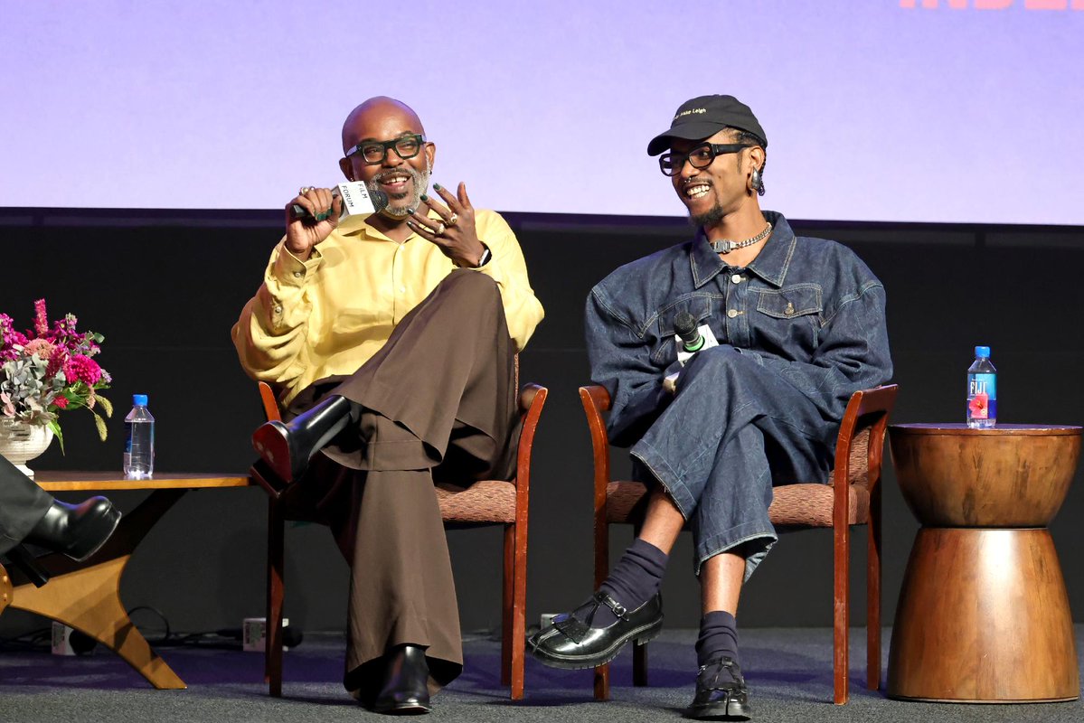 filmindependent's tweet photo. A full-circle #FiForum26 moment. ✨ #FiFellows Elegance Bratton and Chester Algernal Gordon joined us for an unforgettable Keynote conversation with Effie T. Brown, also a #FiFellow and our 2016 Forum Keynote speaker.

Learn more about our programs here: https://t.co/KlrwTGFGJx 

📸: Kevin Winter/Getty Images