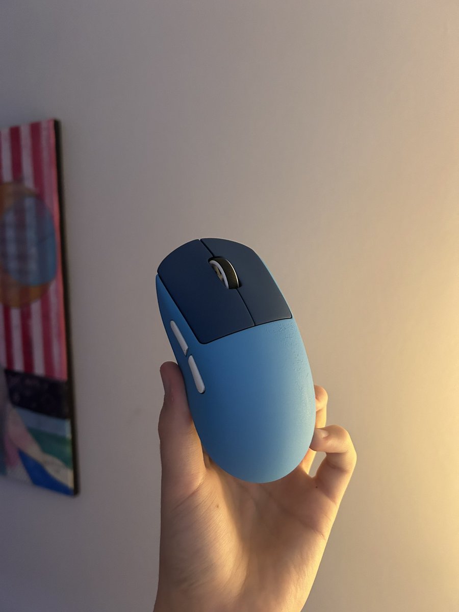 gmcstudiocustom's tweet photo. this is how the gpro superlight came out #Logitech https://t.co/UxtOWAIqe7