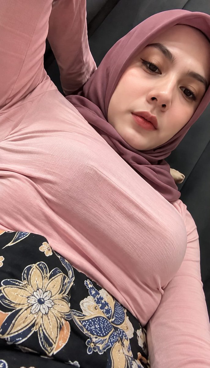 Cintastream's tweet photo. Seleb live pamer aset https://t.co/SIIevBciAR https://t.co/HTXXlfJk8u