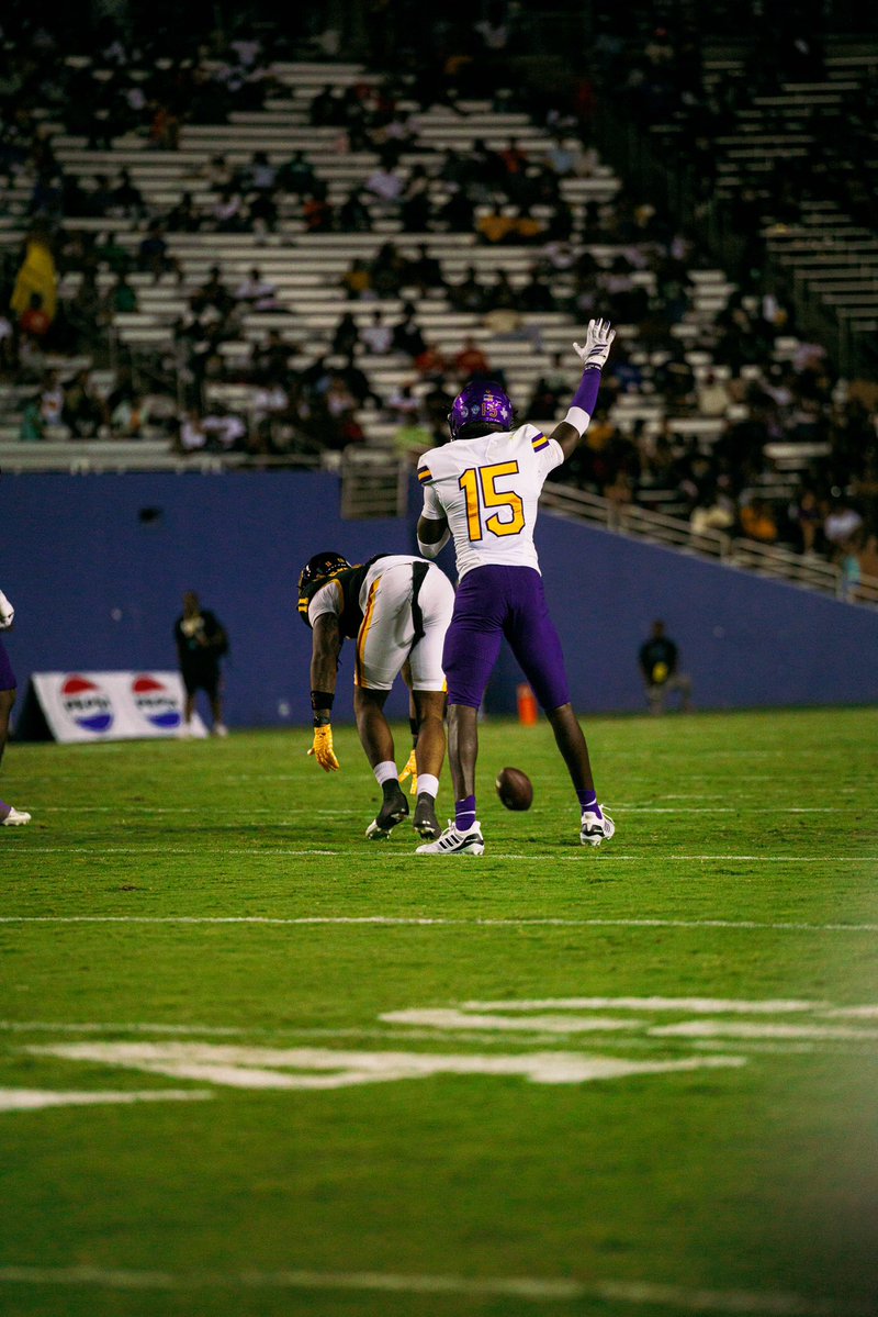 pvamufb_'s tweet photo. Another State Fair Classic for the books and trophy case 🏆

 Final Score 21-14

#FTF | #DOG | #PVAMUFootball | #Statefairclassic https://t.co/KmY6pKQHhb