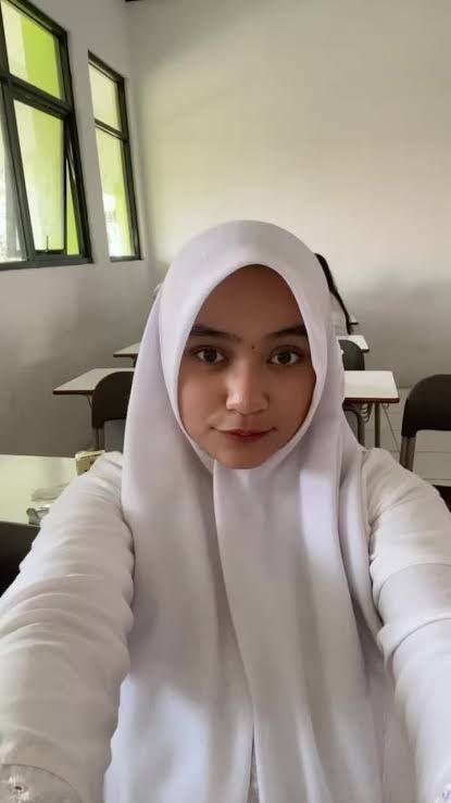 cLOUDs1237's tweet photo. Indah tiktok 

https://t.co/BOD1zbmUGo https://t.co/9kZeT50ypW