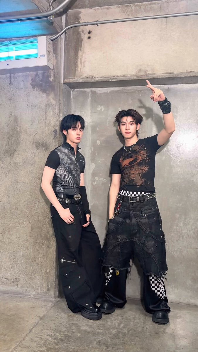 nakanisnakan's tweet photo. ขอบคุณ atlas ที่ชวนน้องมาในโอกาสดีดีแบบนี้นะคับบ ขอบคุณพี่ ๆ alis ที่ต้อนรับอย่างดีด้วย จริง ๆ ตื่นเต้นมาก มาบ้านคนอื่นครั้งแรกเลยยย มั๊มม😆 วันนี้เรียบร้อยแล้ว จบวันด้วยรอยยิ้มของแฟนบอยตัวเล็ก ๆ ☺️ กลับบ้านแล้วค้าบ 🙌

#ATLASRisingUpConcertatImpact #teeteepor https://t.co/UofiaALO9J