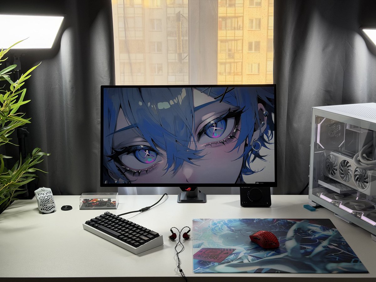 xstrrl's tweet photo. Got new curtains today! Hope the cats don’t destroy them in 30 mins and let them live a few days. Also, I have bamboo now :) 
#desksetup https://t.co/c9fZ3KO1D3