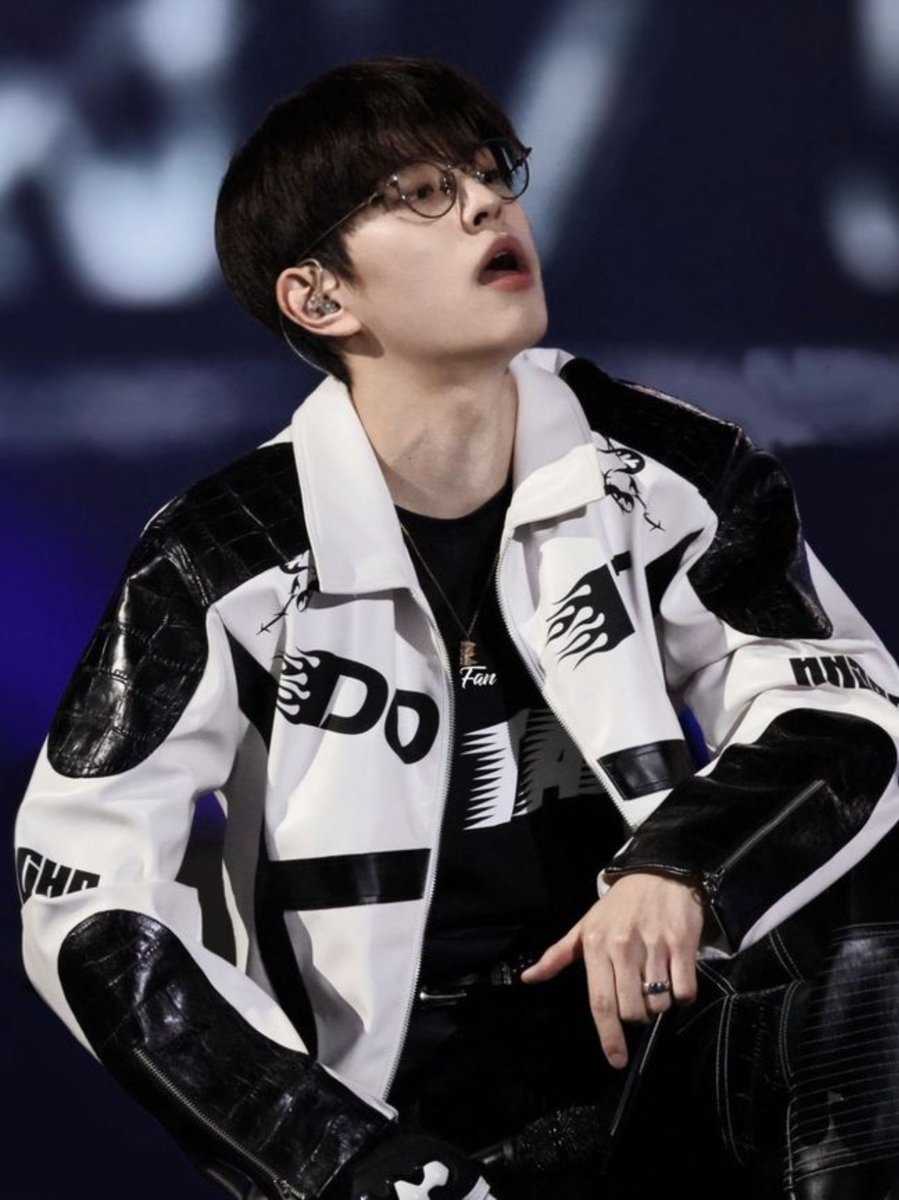ksm_mysinger's tweet photo. KIM SEUNGMIN https://t.co/sJD9jGHTrN