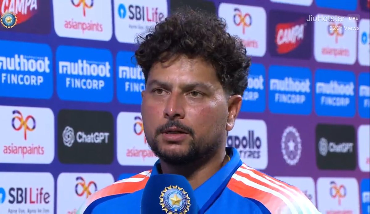 ImTanujSingh's tweet photo. Kuldeep Yadav said - “It feels awkward to receive this award, because the way Virat Kohli bhai batted was outstanding. Amazing innings by Virat bhai” https://t.co/P4Gqse87bJ