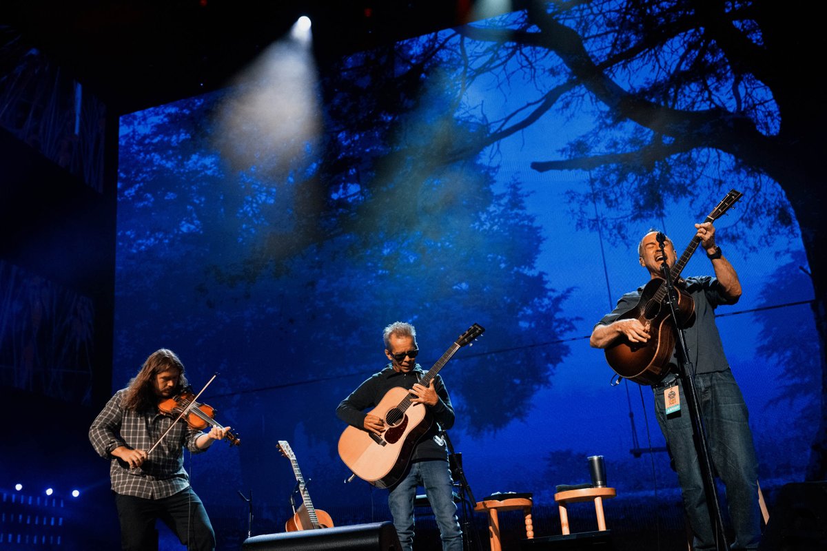 davematthewsbnd's tweet photo. Dave Matthews &amp; Tim Reynolds yesterday at @FarmAid 2026. https://t.co/oEQuoeLtOd