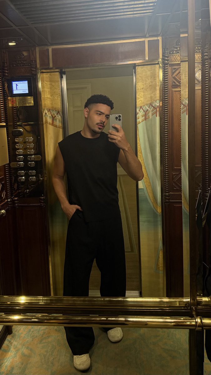 DjPedroSampaio's tweet photo. fazia tempo que eu não ficava tão ansiosoooo pra me apresentar! É HOJE 🏈🇧🇷 às 18h45 ao vivo na @tvglobo. Meu NFL Halftime Show! 🤯 https://t.co/gKSVlsw7Be