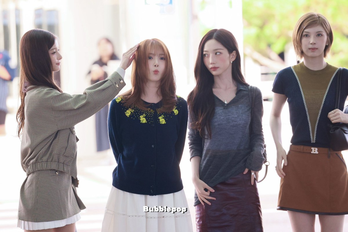 Bubblepop526's tweet photo. 260911

૮꒰ ⸝⸝´ ᵕ `⸝⸝ ꒱ა

#엔믹스 #NMIXX #설윤 #지우 #SULLYOON #JIWOO https://t.co/wWI2lY2XcS