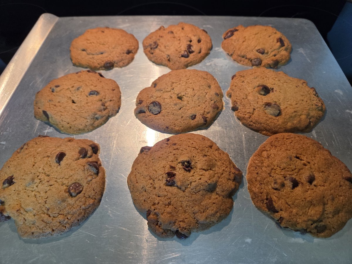 DougInBatavia's tweet photo. It's been awhile since I made cookies, but it came back to me! 🍪 #cookies #chocolate #chocolatechipcookies https://t.co/k9nEwhtPsW
