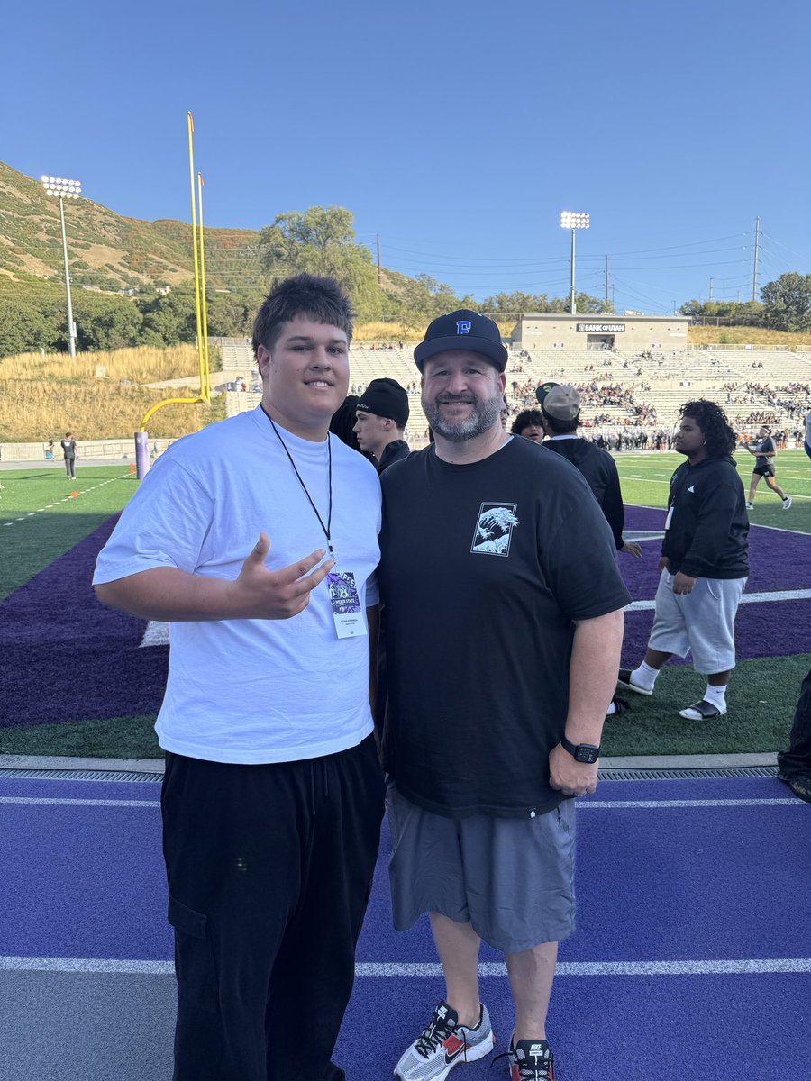 ryan_connell55's tweet photo. Had a great time at the @weberstatefb game last night! Thanks @CampbellJace for the invite! Go Wildcats!! https://t.co/5KWyPscJhI