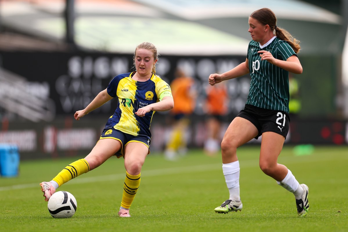 TUFC1899's tweet photo. ๐๏ธ ๐ฅ๐๐ฃ๐ข๐ฅ๐ง: ๐ฃ๐๐ฌ๐ ๐ข๐จ๐ง๐ ๐ญ โ ๐ฌ ๐จ๐ก๐๐ง๐๐ ๐ช๐ข๐ ๐๐ก
On a day when two Devon rivals came together to support one of their own, it was Plymouth Argyle who came out on top on an emotionally-charged occasion at Home Park.
โก๏ธ https://t.co/VfGeQLUmil
#tufc | #PLYTOR https://t.co/SIMacsU3X1