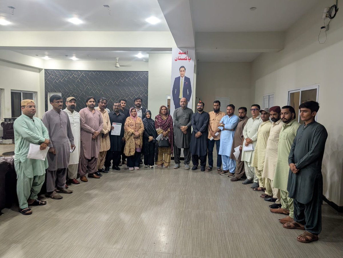 ppp_sami's tweet photo. A Constructive meeting  held in #Malir to strengthen the party’s presence in the digital world.
The discussion focused on modernizing party narrative, improving cordination &amp; building a coordinated strategy to respond to anti-party narratives with facts &amp; clarity.
@MediaCellPPP https://t.co/FgFGCEiYoH