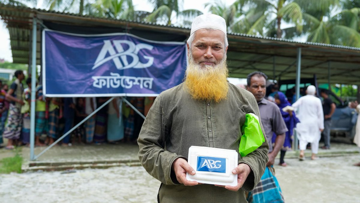 abg_foundation's tweet photo. দিনের শেষে একটু স্বস্তি, একটু যত্ন আর পাশে থাকার অনুভূতিই অনেক। প্রতি শুক্রবার ABG Foundation খাবার বিতরণের মাধ্যমে মানুষের মুখে হাসি ফোটানোর চেষ্টা করে।

#ABGFoundation #ABGCares #HumanityFirst #SpreadKindness https://t.co/wG2bNaPujv