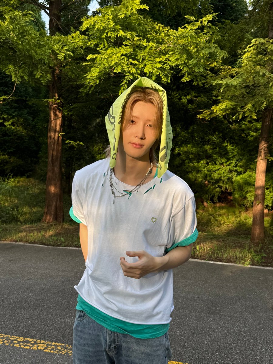 ri0kiugi's tweet photo. 이쯤되면 윤의진 머리카락 알아서 눈치껏 금발로 자라야한다고 생각. https://t.co/cc6kANVEk8
