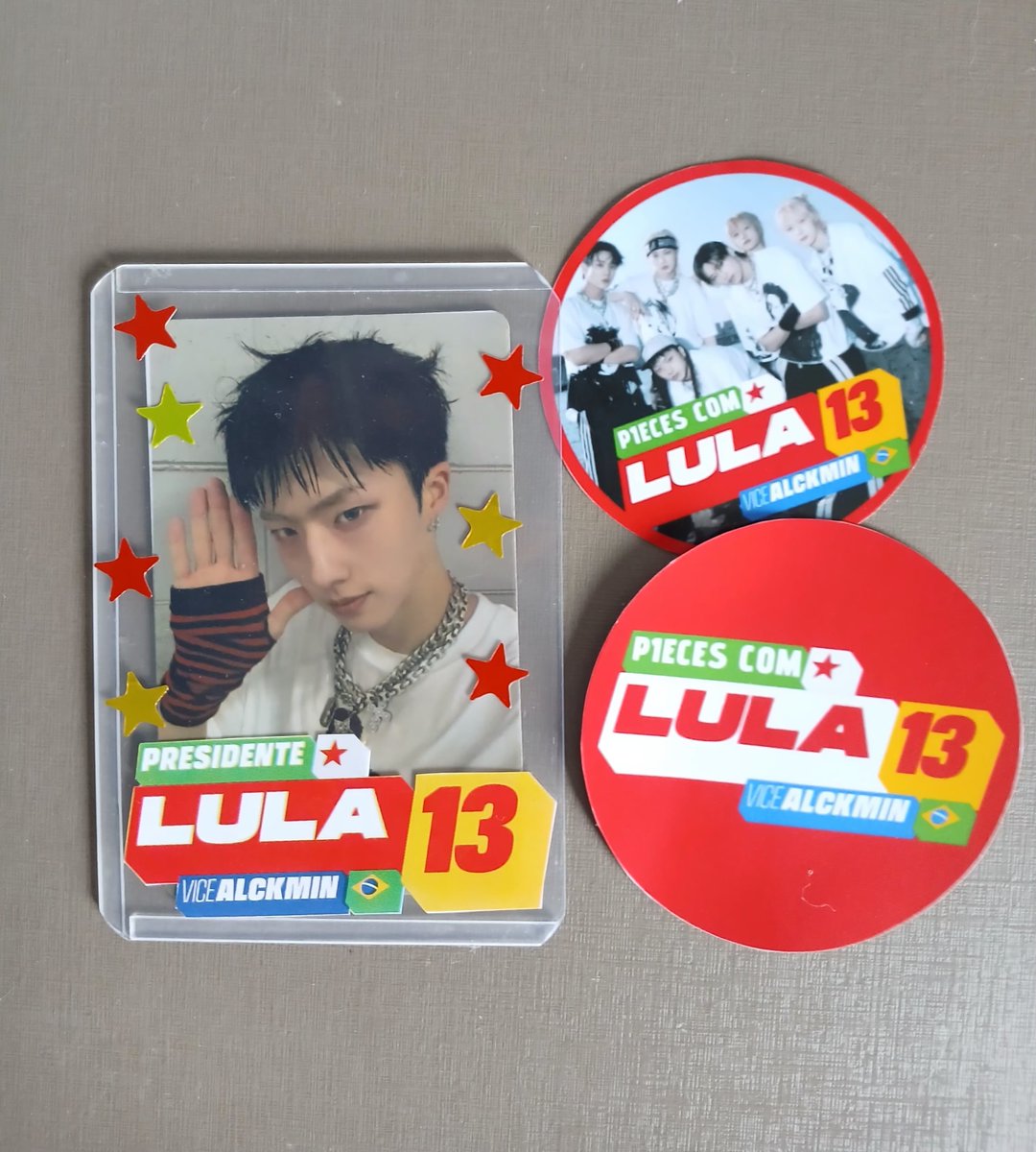 the_p1ecemaker's tweet photo. Moots #p1ecetwt me inspirei nesse post e fiz adesivos #P1ECEScomLULA quem quiser imprimir vou disponibilizar o drive para vcs! (Sem IA)
Votem consciente!⭐️🧩

🔗: https://t.co/sdOTyXimXr https://t.co/Jqc267u5uW