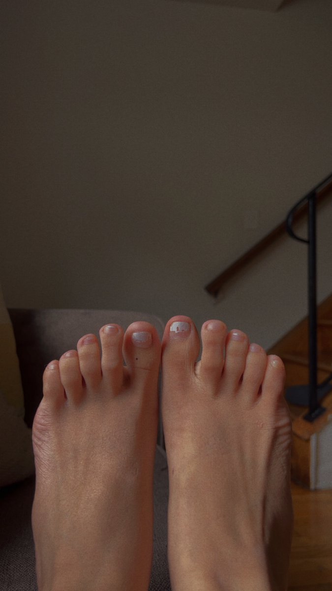 Petite_Milf0's tweet photo. What color should I do next? 👣💅🏽 You pick the shade, I’ll make it pretty 😘 Which one are you choosing? 💕 #Feet #Soles #CustomContent https://t.co/eI3DPAzNsh