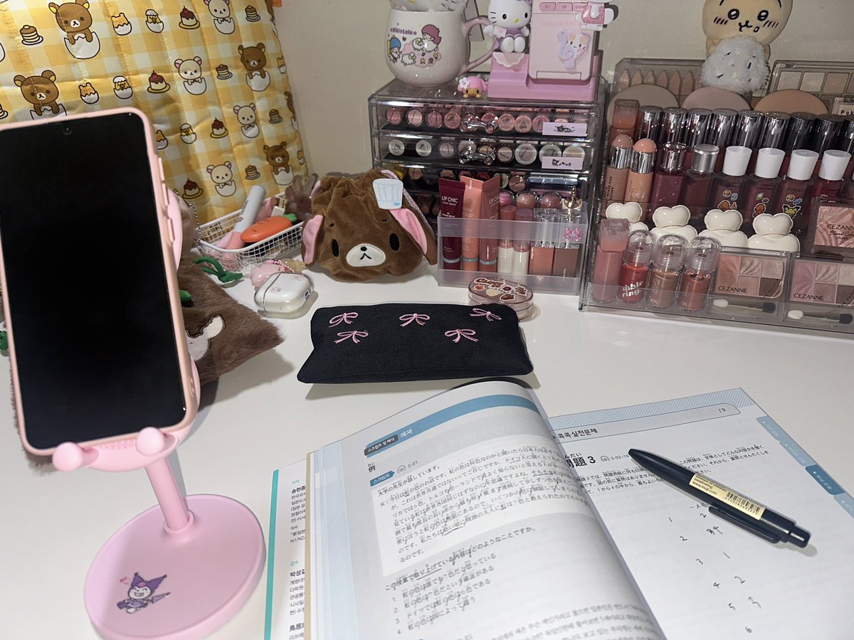 eun1284002's tweet photo. 연휴에도 작업, 공부가 다였슴다... https://t.co/vbtPJQKTM6