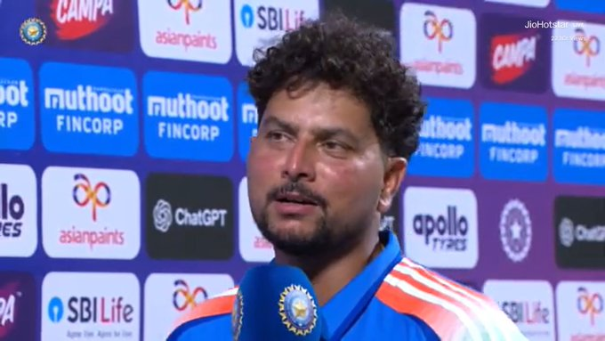 khabribollyka's tweet photo. Kuldeep Yadav said "I actually love the batting from Gill & Kohli, it was a special innings from them, sometimes it feels awkward to get the POTM award".
#kuldeepyadav #viratkohli #shubmangill #INDvsWI #ODIs #1stODI #khabribollyka #kkbe #IndianCricket #ODICricket https://t.co/pwHqYdYGwb