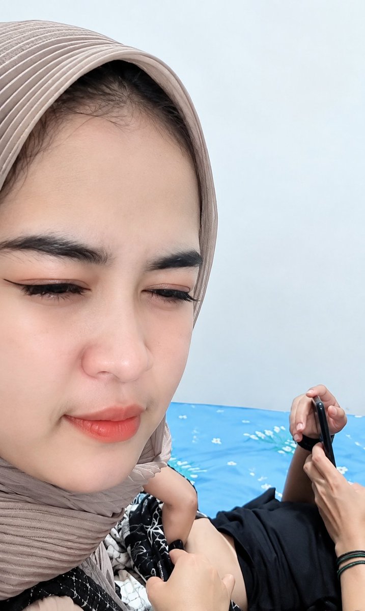 glamofre's tweet photo. Di suruh merem , mau di kasih surprise

https://t.co/08Hoor06xn https://t.co/ZGkNKQaEcU