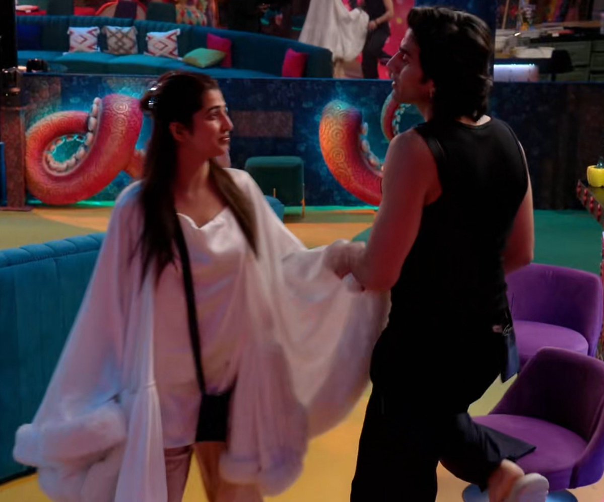 its_SanyHere's tweet photo. I must say, #ScoutOP is wasting his vote by saving Love.
Period.
#YungDSA #BiggBoss20 https://t.co/bhIiLpBg3l