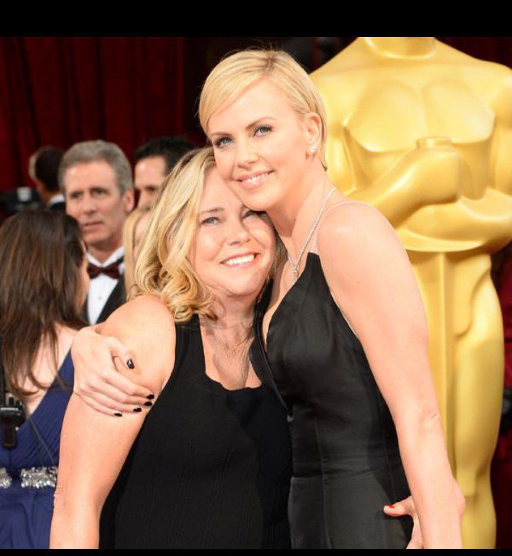 CharlieTheron04's tweet photo. Me and my lovely MOM 💝🌹
#throwback https://t.co/Yo3VxDL2Ye