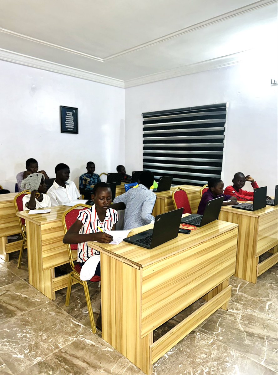 Princeponfa's tweet photo. Investing in rural kids for the 4IR isnβt charity, itβs justice.
Geography doesnβt determine destiny.
#LangtangInnovationHub
#WeBuildSTEM
#STEMGarageAfrica https://t.co/zmwZqdDl1H