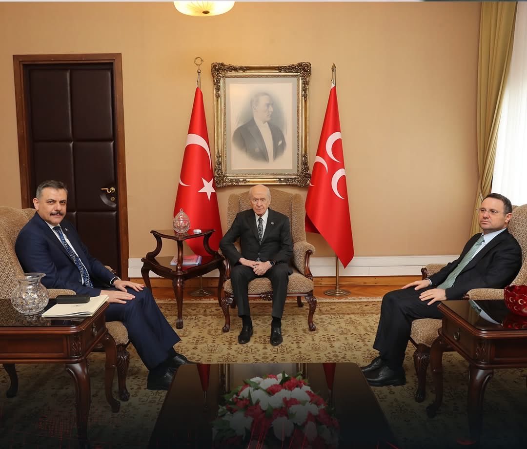 DilaraGokcen06's tweet photo. Türk Siyasi Tarihinin Zirvesi budur!

İç Politika            /          Dış Politika https://t.co/evVF2q6mPS