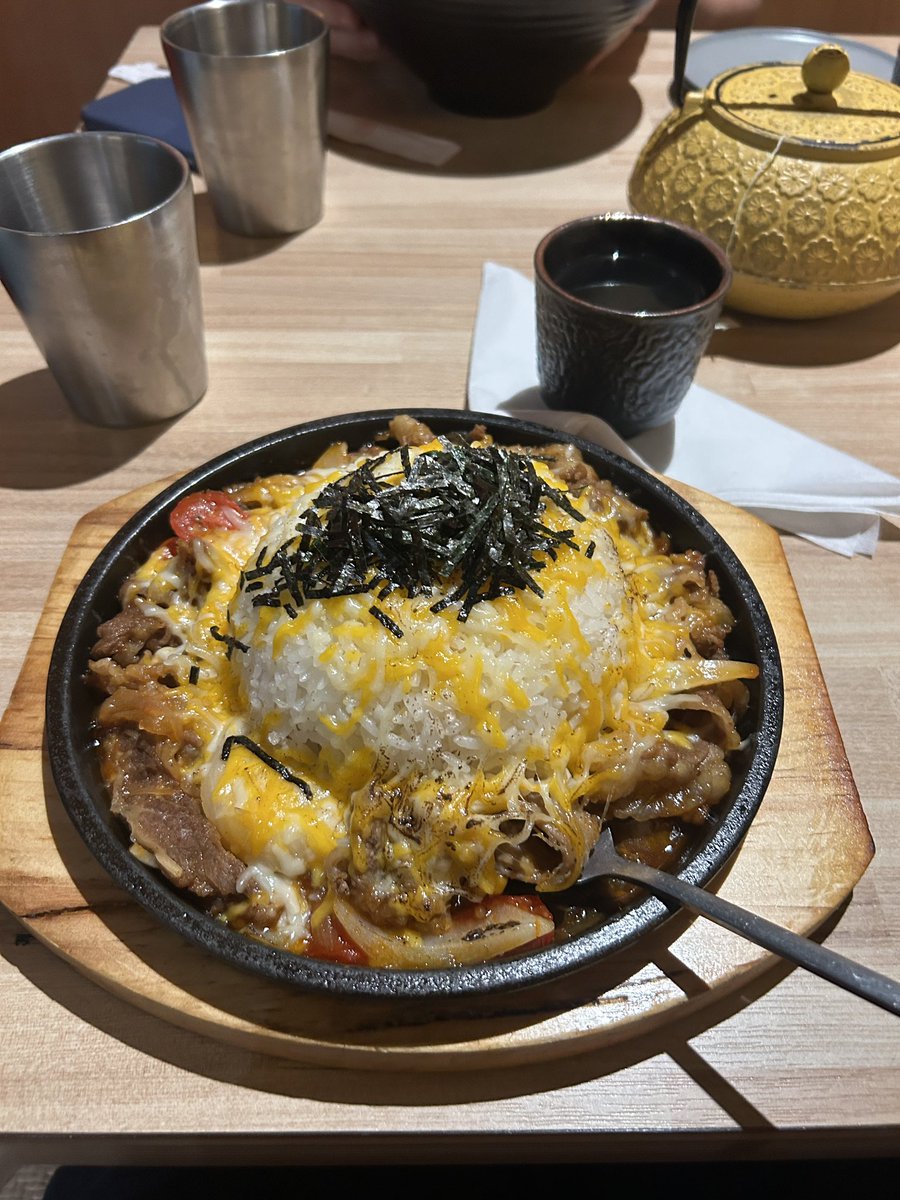 ILoveStarship's tweet photo. Had a dream, I’m right next to starship at T-0 and it goes up for a second then engines die out and pad fall back. Somehow I lived?! 

Oh and this food gas https://t.co/kFzhEtUFZU