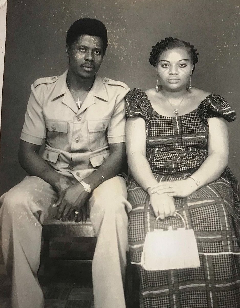 Kahmi_Kosi's tweet photo. Made an ink portrait of my mother’s parents https://t.co/vUvaGcJaIj