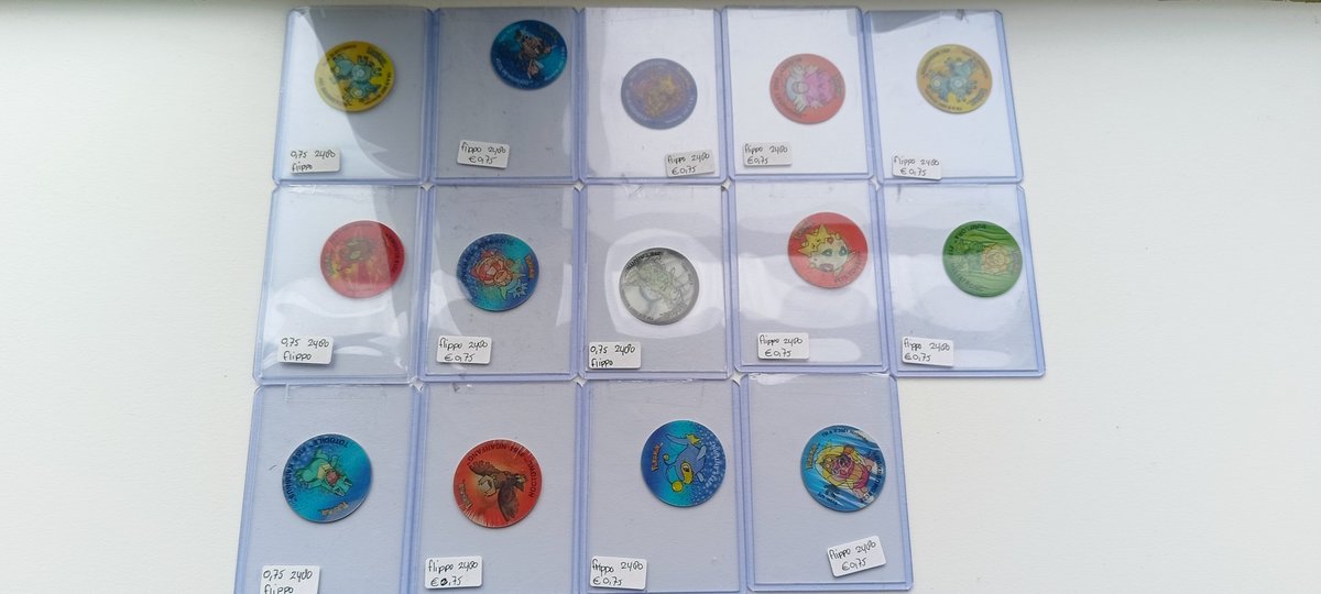 HiddenNinja25K's tweet photo. 🇳🇱Wie kan de #Pokemon #Flippos / Pokemon #Tazos nog herrinneren? In het begin van de jaren 2000 konden mensen Pokemon Flippo's / Pokemon Tazos wereldwijd krijgen bij verschillende producten (In Nederland was het met elke zak Smiths / Lays chips.) (1/2) https://t.co/uoyM0e4I5G