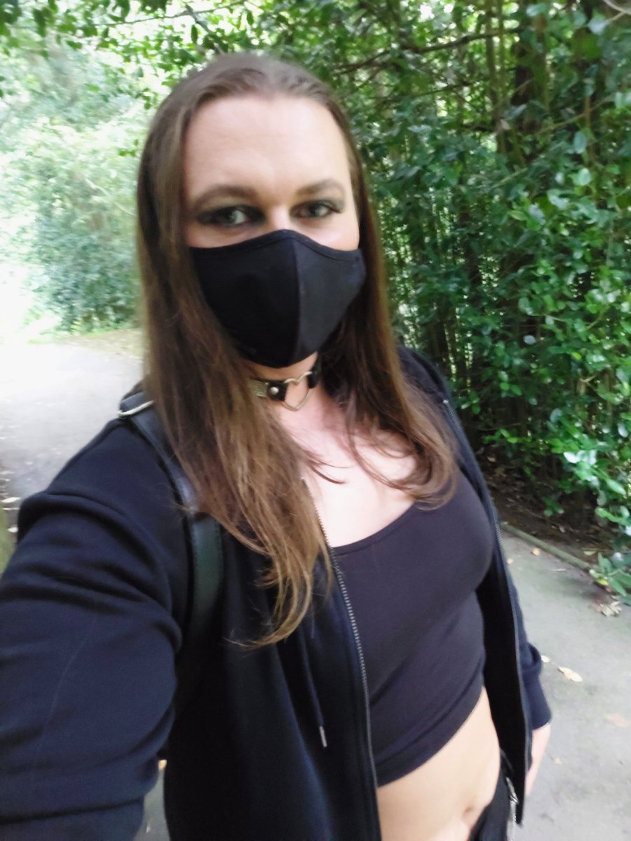Lumenthedoll's tweet photo. Just a walk in the park, honest :p https://t.co/NyrEGEz7rZ