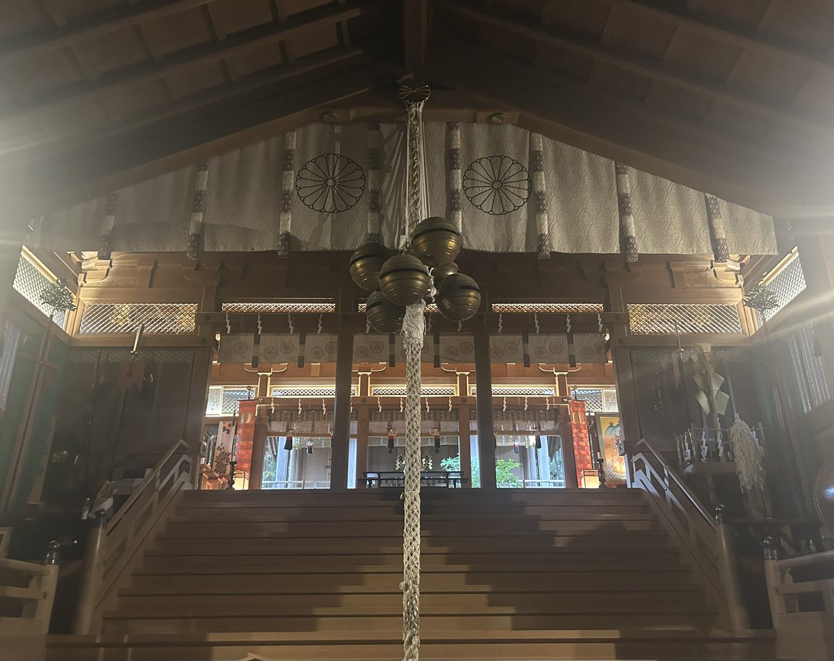ykmeiling8811's tweet photo. 昨日は、天河大弁財天⛩️
1年ぶりに行く🔥
奈良市内から3時間はかかる😮‍💨
その後、吉野まで行き「葛湯」「葛菓子」買った。遠いので相当疲れた😮‍💨
一昨日は天理、石上神宮⛩️
ここも5ヶ月ぶり☝️
2日前は奈良公園・猿沢池「采女祭り」を見た💐
全部、この1年間にあった、諸々悔しいリベンジができて満足👍 https://t.co/accseJvHpp